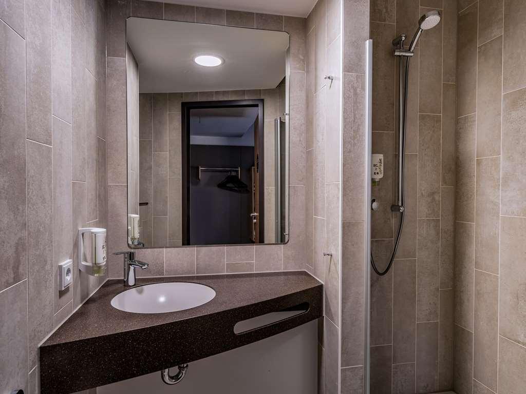 B&B Hotel Villingen-Schwenningen Oda fotoğraf