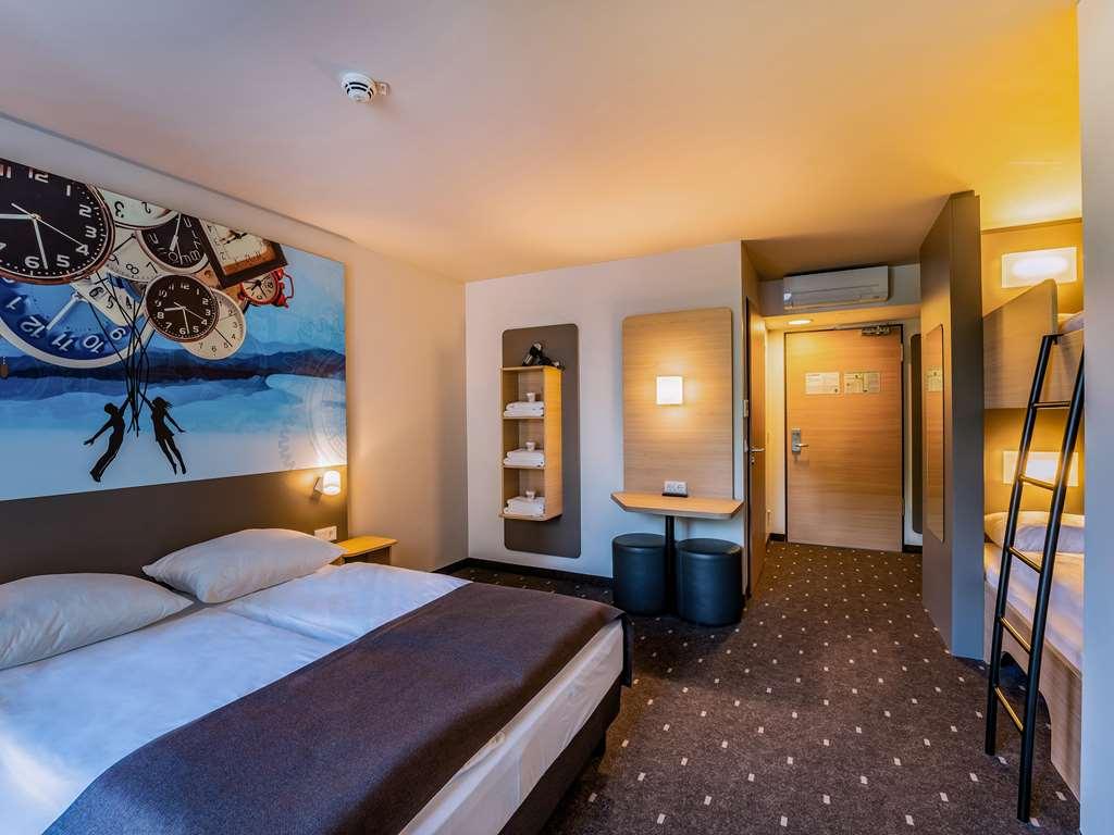B&B Hotel Villingen-Schwenningen Oda fotoğraf